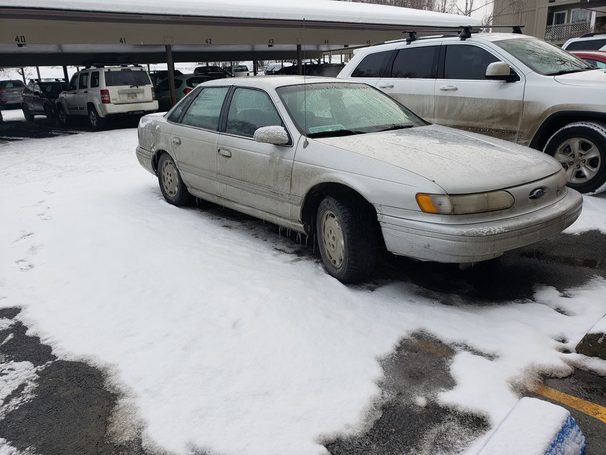 1995 Ford Taurus for sale by owner in Anchorage