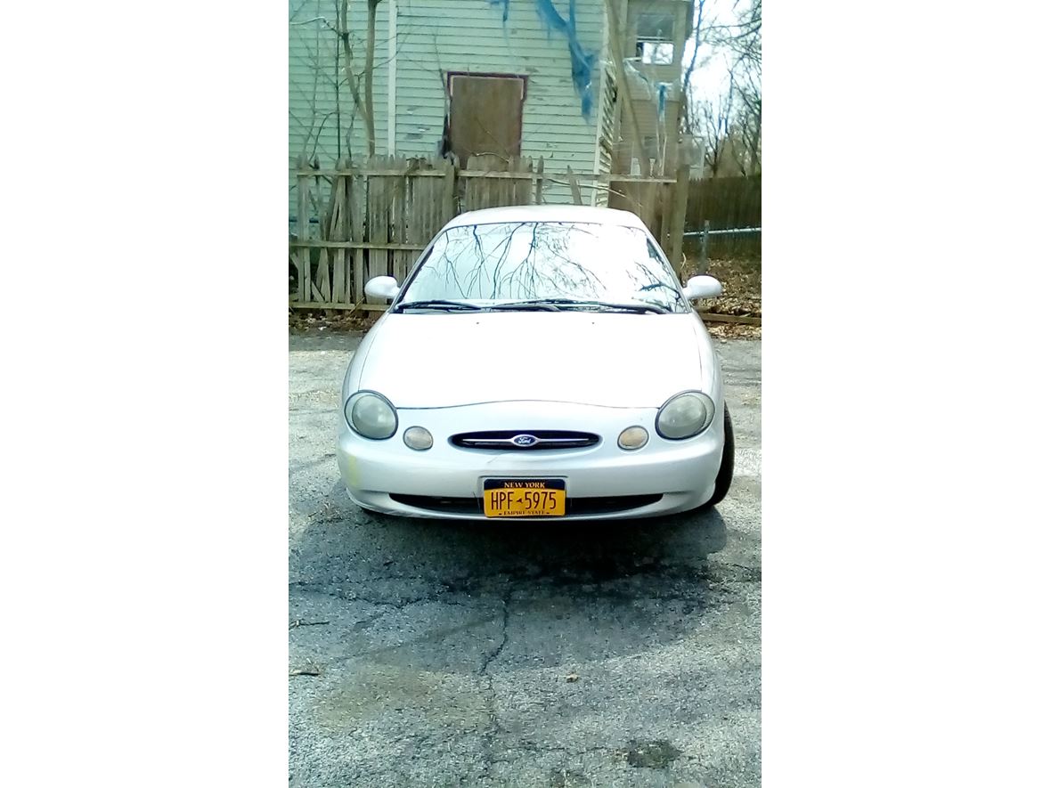 1999 Ford Taurus for sale by owner in Poughkeepsie