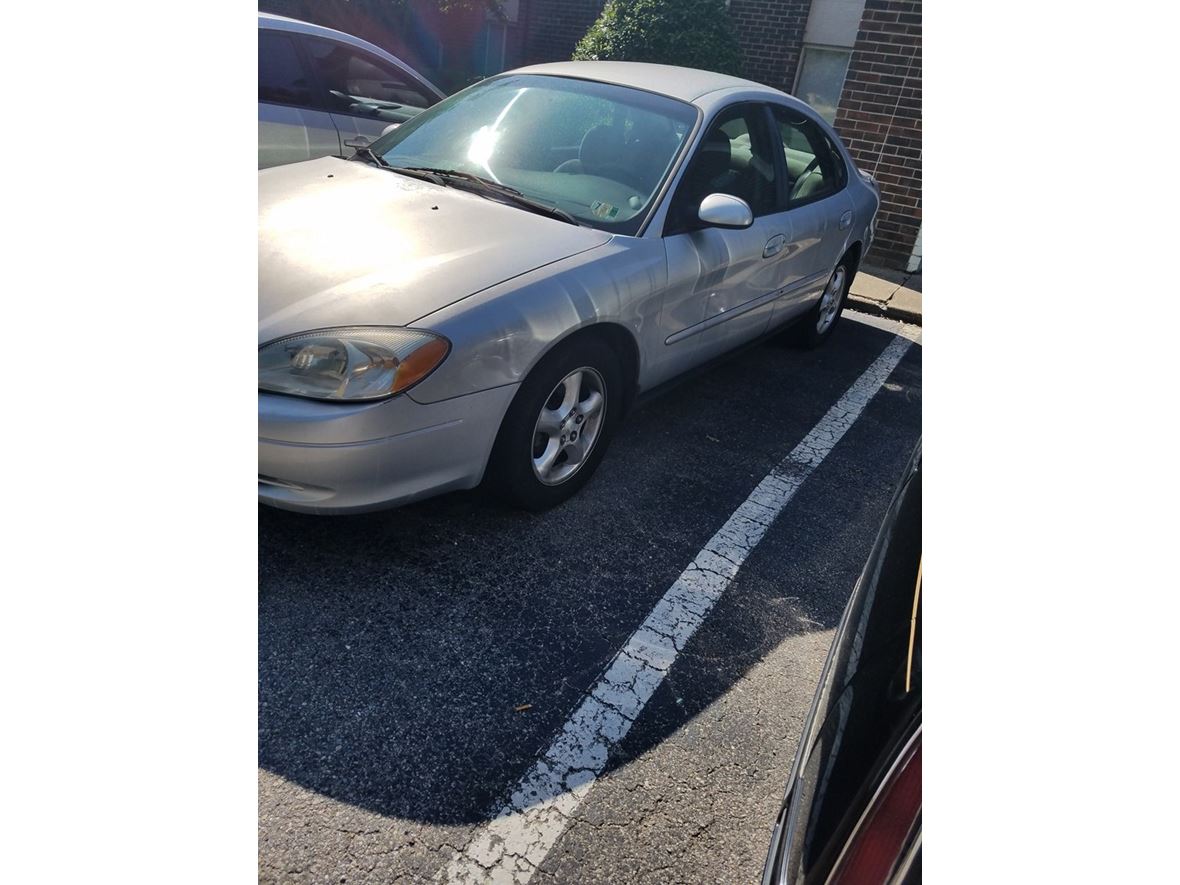 2000 Ford Taurus for sale by owner in Newport News