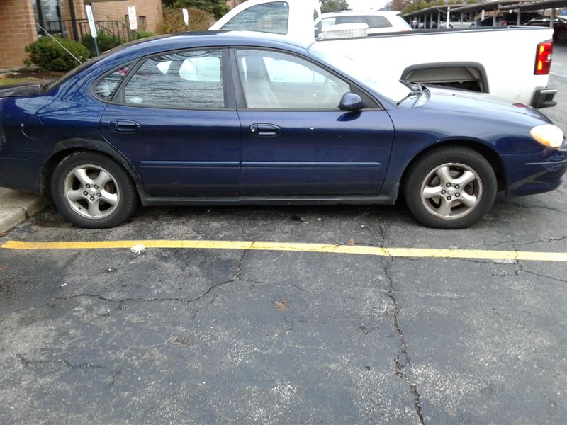 2001 Ford Taurus for sale by owner in Bedford