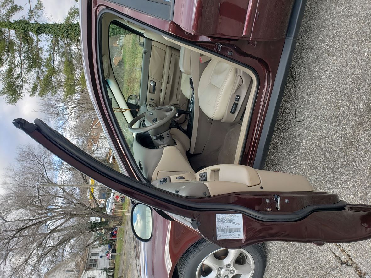 2001 Ford Taurus for sale by owner in Roanoke