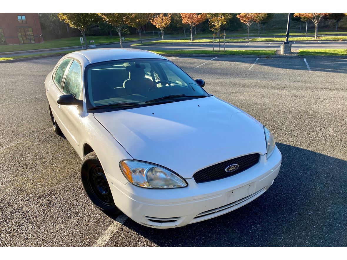 2004 Ford Taurus for sale by owner in Tacoma