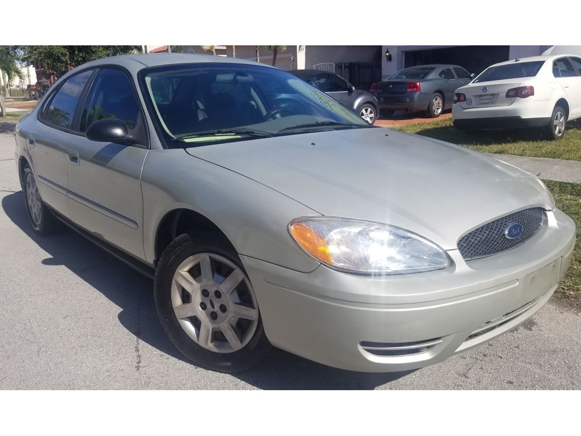 2007 Ford Taurus for sale by owner in Miami