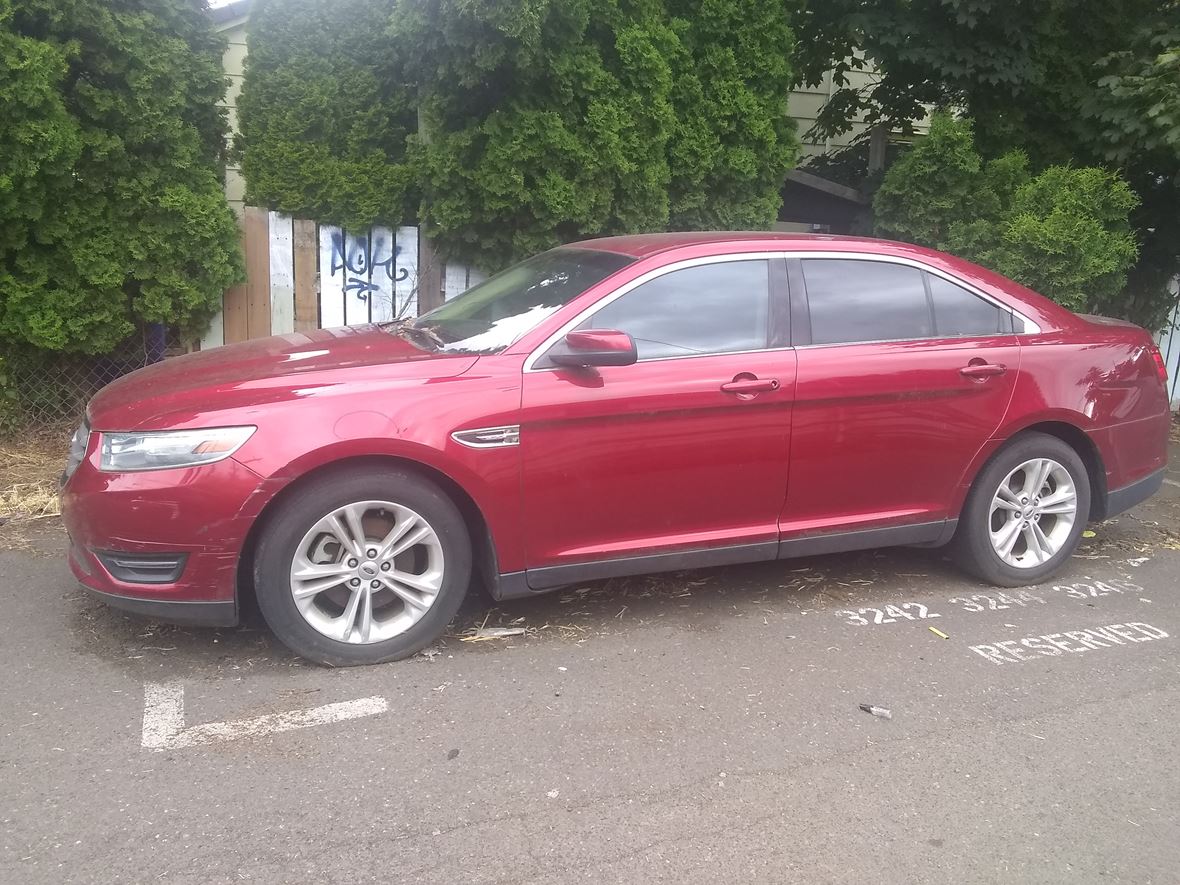 2013 Ford Taurus for sale by owner in Portland