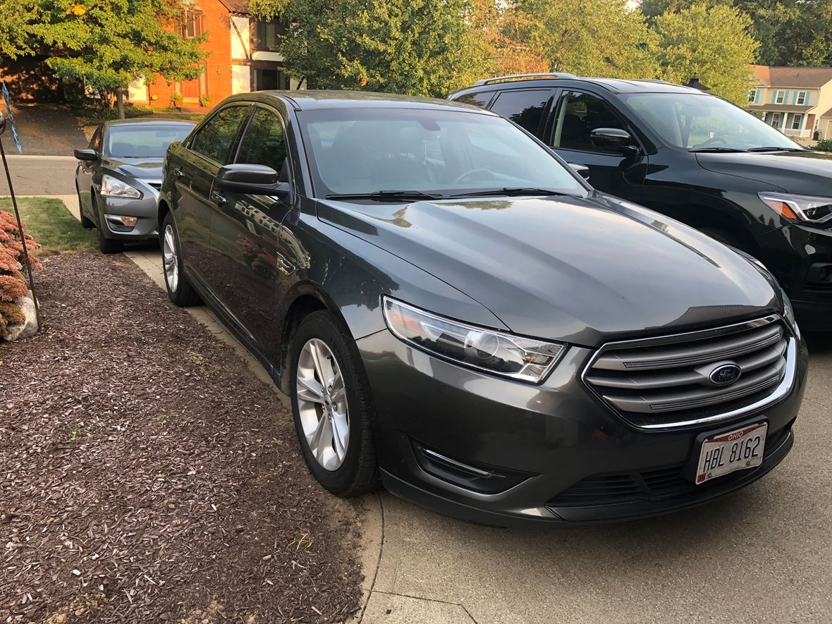 2016 Ford Taurus for sale by owner in North Canton