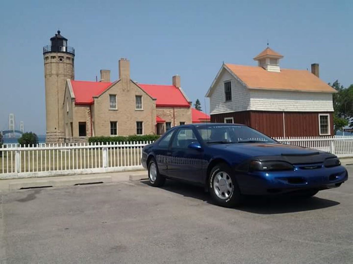 1994 Ford Thunderbird for sale by owner in Howell