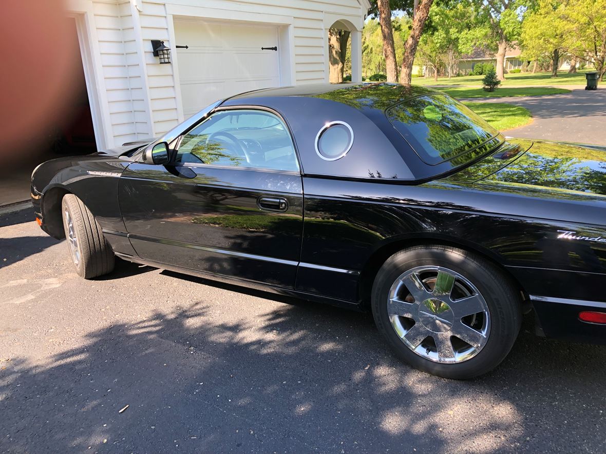 2002 Ford Thunderbird for sale by owner in Hutchinson