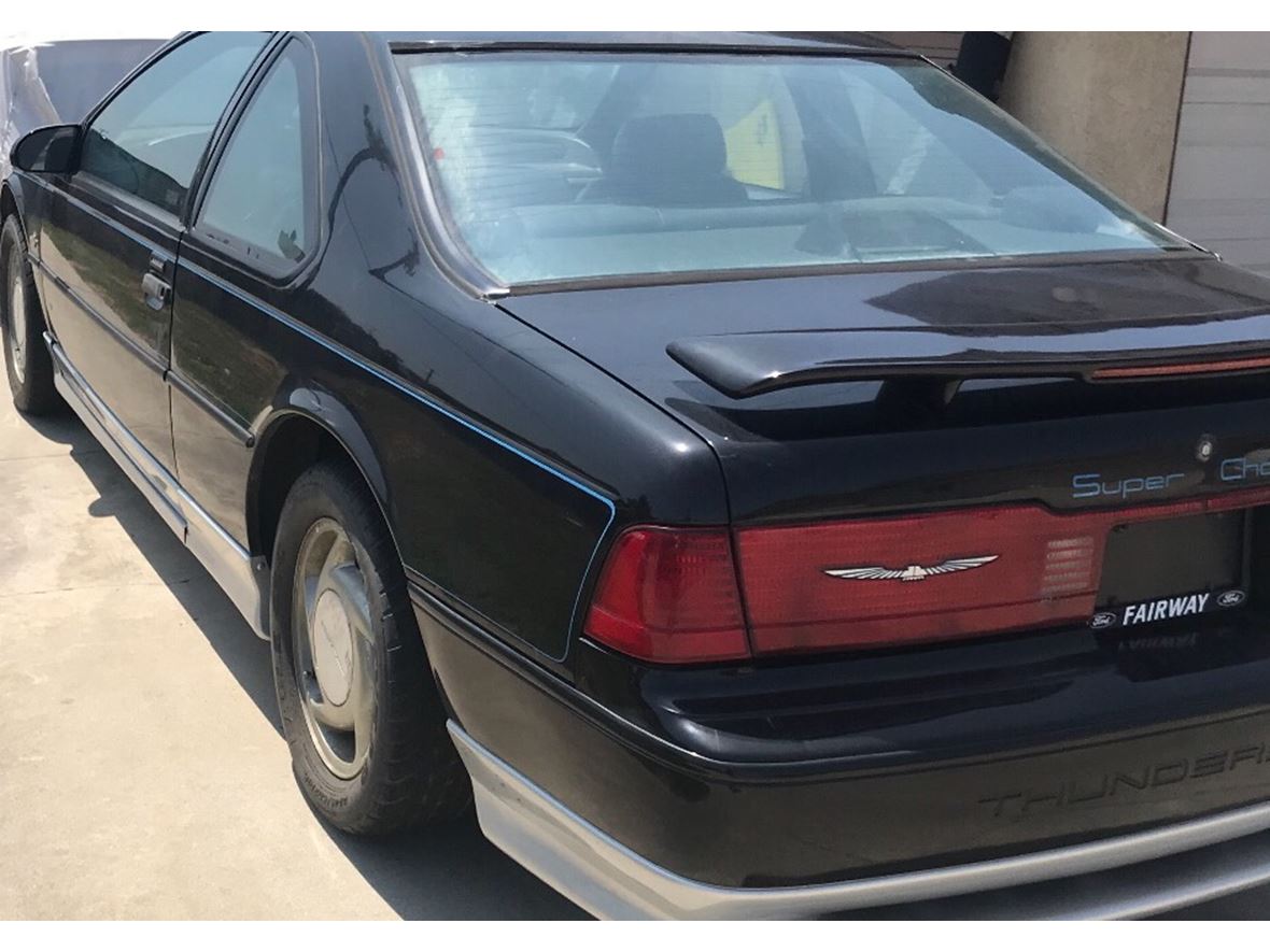 1990 Ford Thunderbird Anniversary model for sale by owner in Lakewood