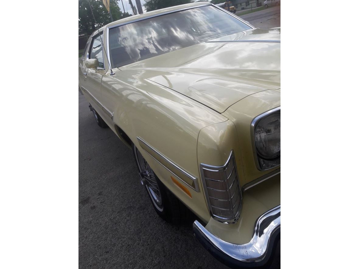1976 Ford Torenio Elite for sale by owner in TEMPLE