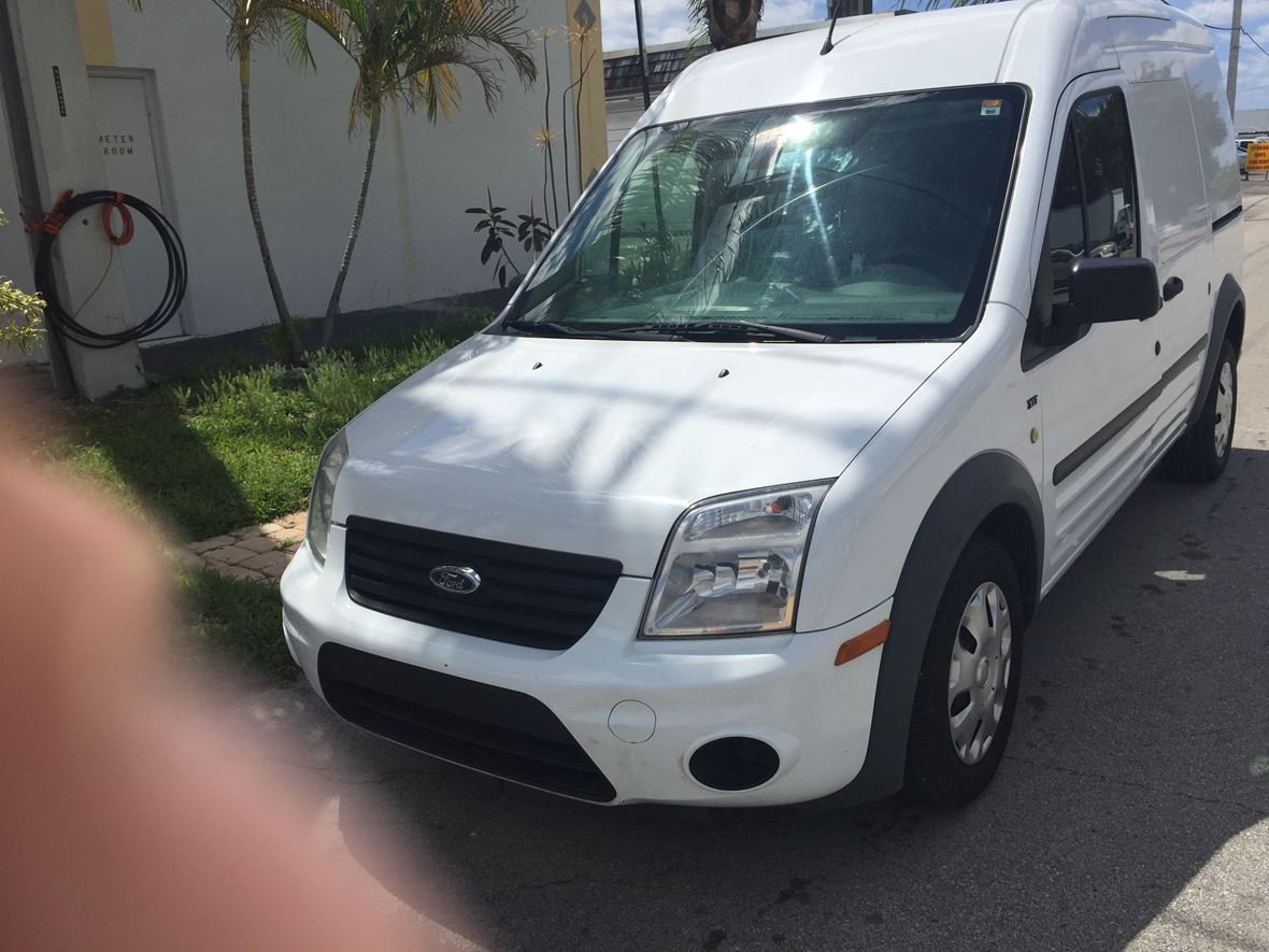 2013 Ford Transit Connect for sale by owner in Fort Lauderdale
