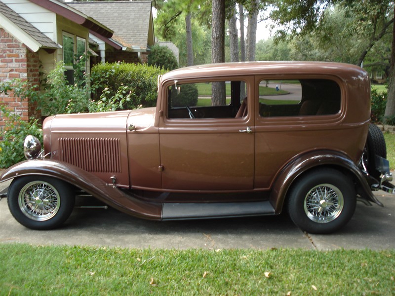 1932 Ford tudor sedan - Antique Car - Houston, TX 77299