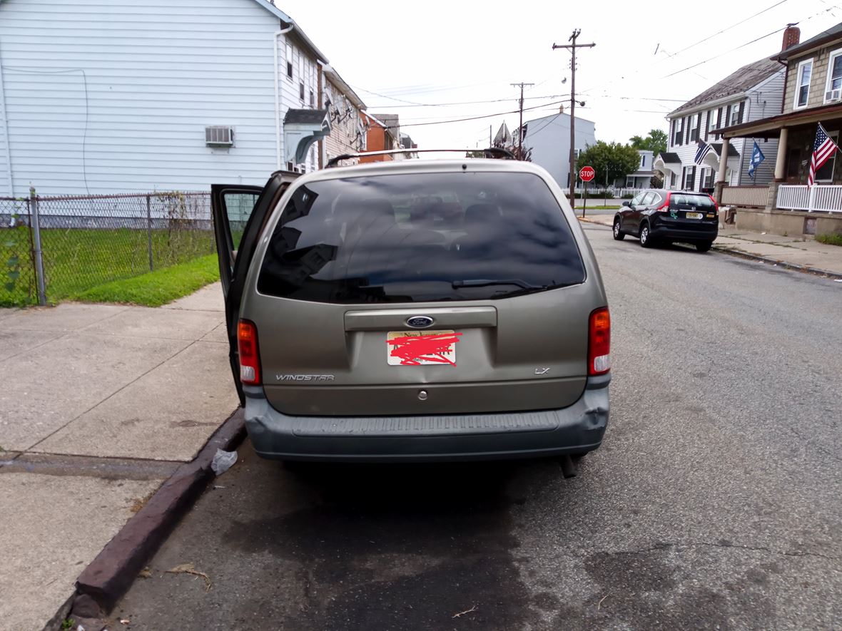 2001 Ford Windstar for Sale by Private Owner in Phillipsburg, NJ 08865