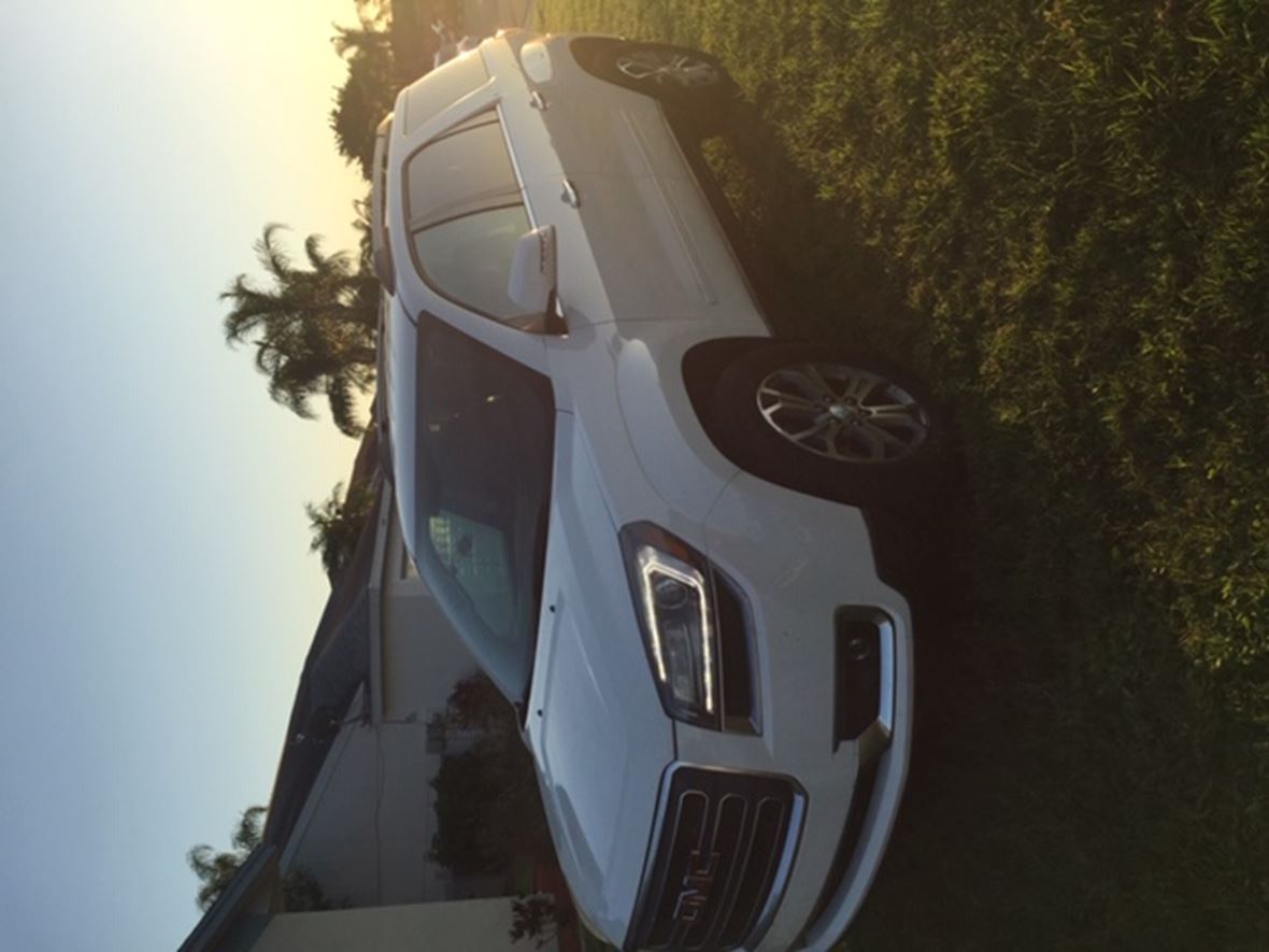 2015 GMC Acadia for sale by owner in Bradenton