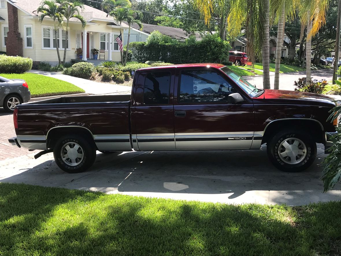 1997 GMC Sierra 1500 for sale by owner in Tampa