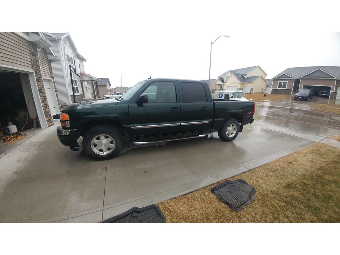2005 GMC Sierra 1500 for Sale by Private Owner in Ankeny, IA 50023