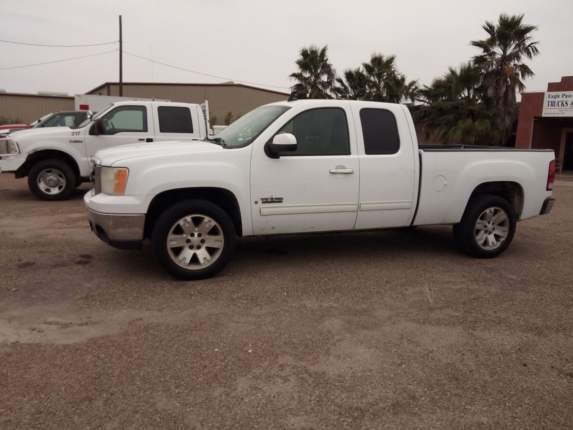 2008 GMC Sierra 1500 for sale by owner in Eagle Pass