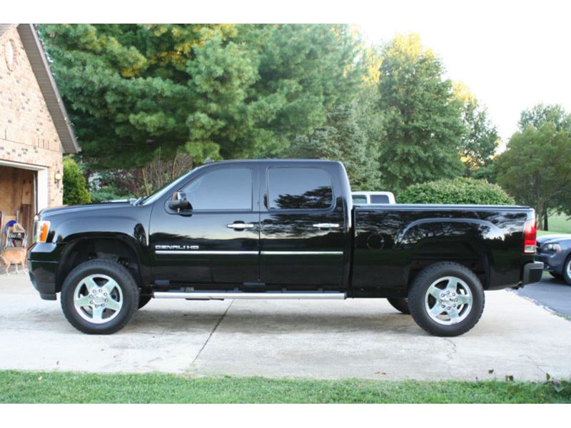 2011 GMC Sierra 2500 for sale by owner in GLENDALE HEIGHTS
