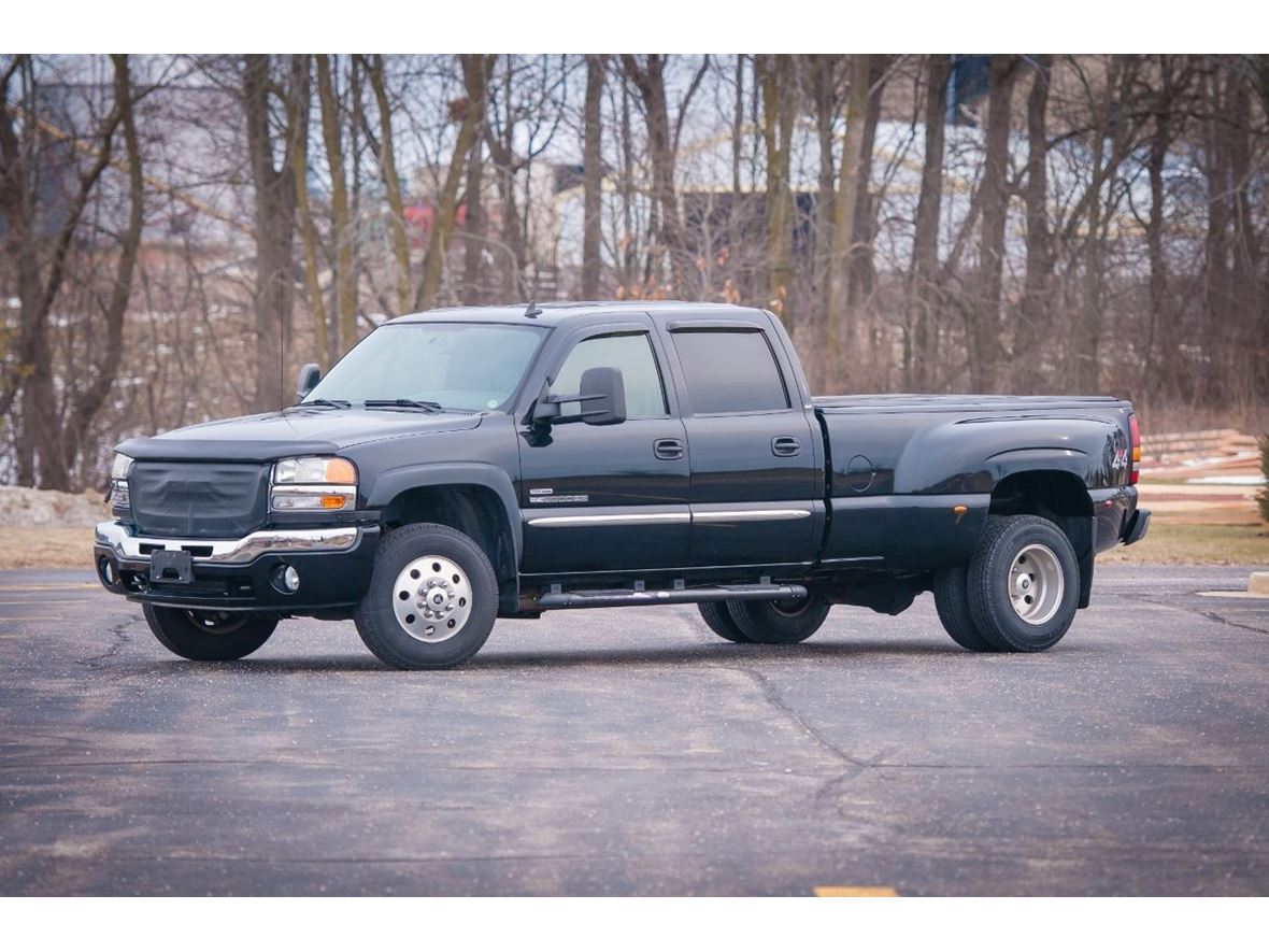 2007 GMC Sierra 2500 SLT for sale by owner in Milwaukee