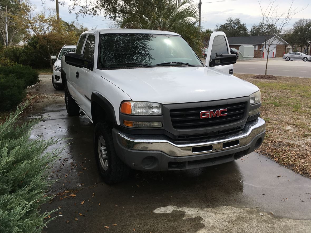 2005 GMC Sierra 2500HD for sale by owner in Jacksonville