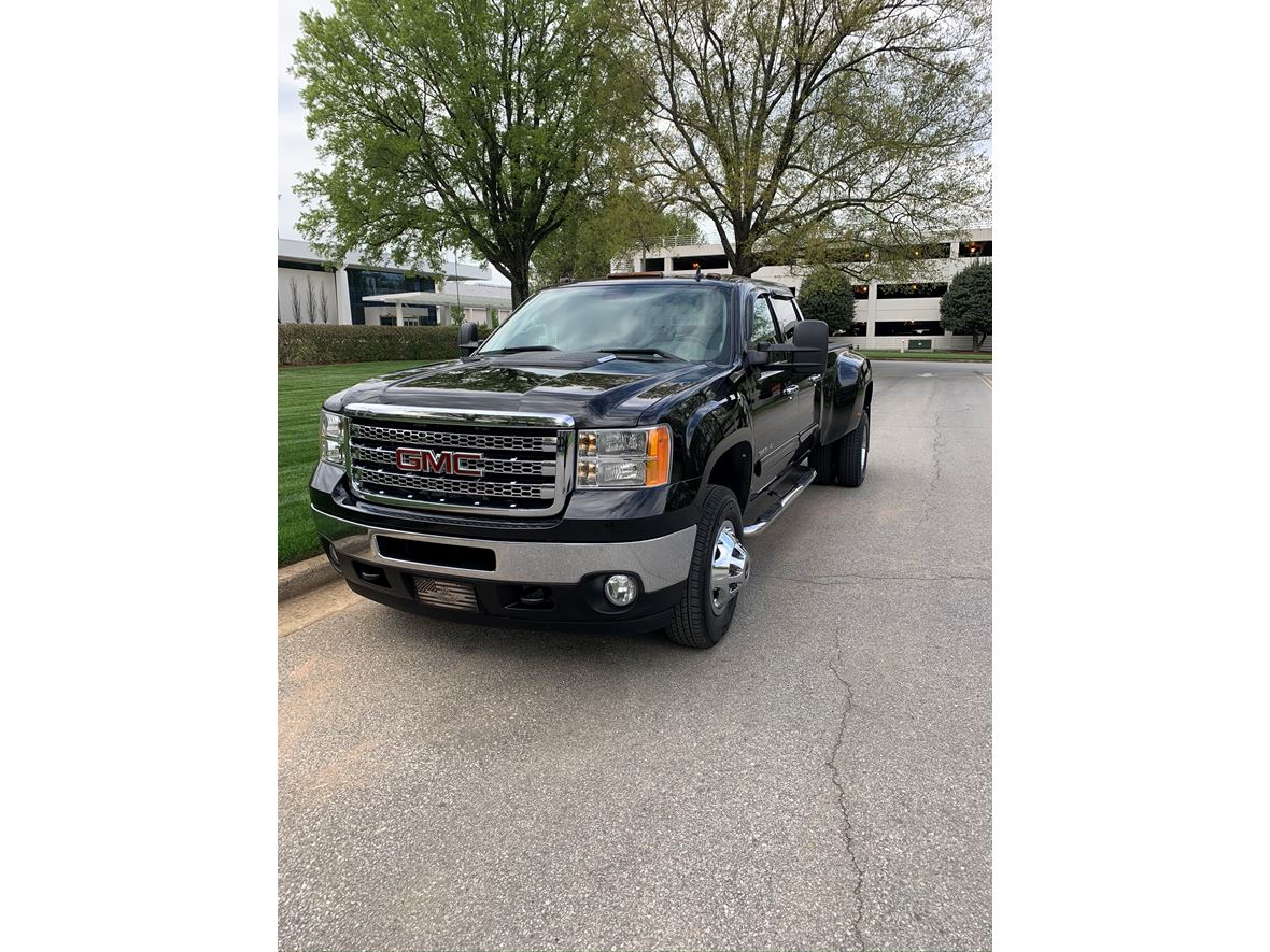 2012 GMC Sierra 3500HD for sale by owner in Greenville