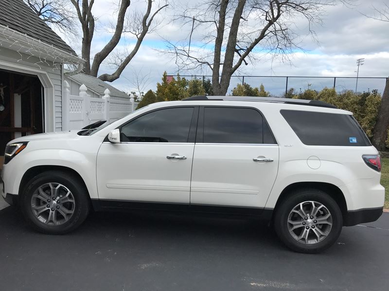 2013 GMC Acadia SLT  for sale by owner in Mount Sinai