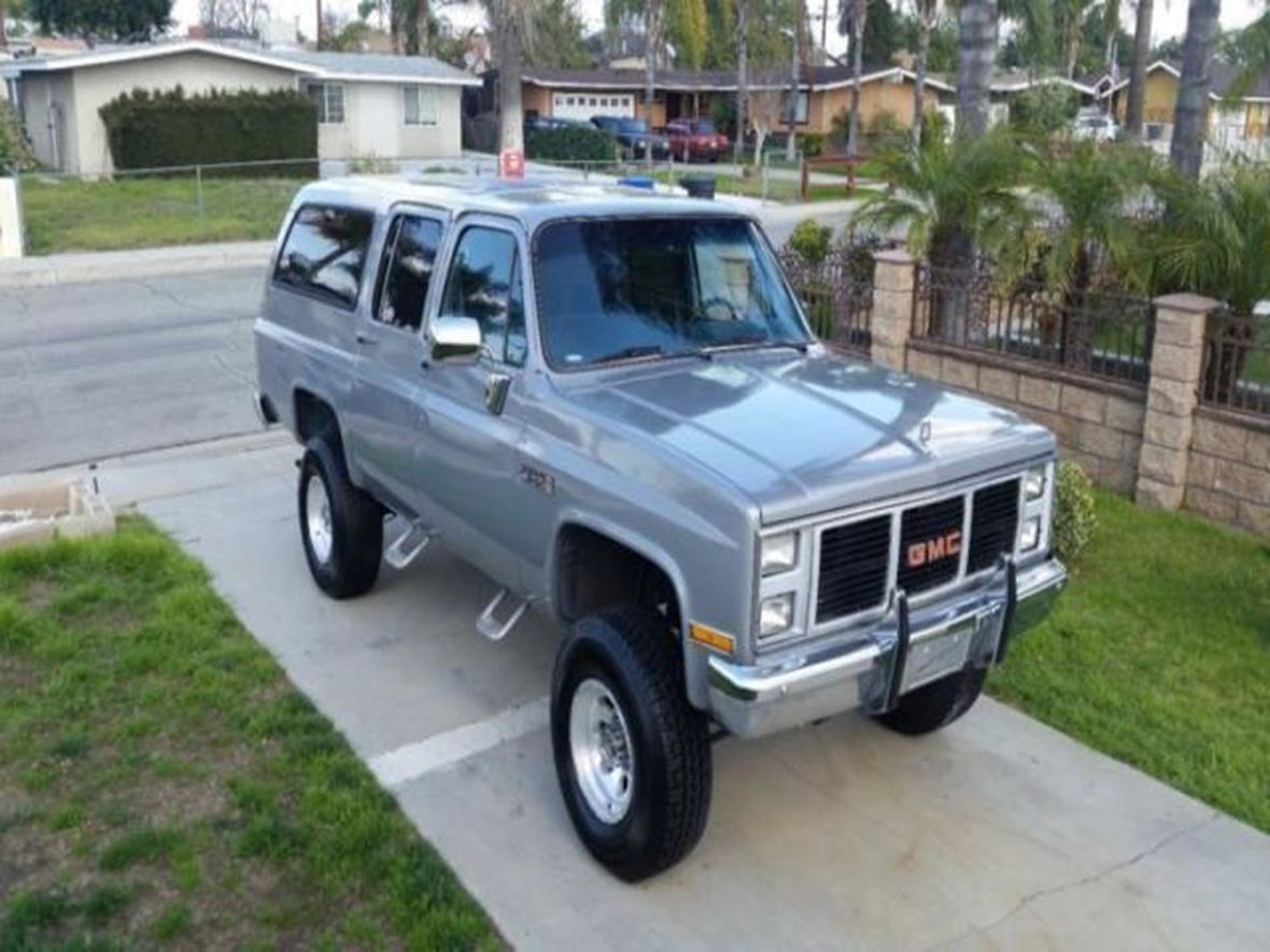 1985 GMC Suburban for sale by owner in Keeler