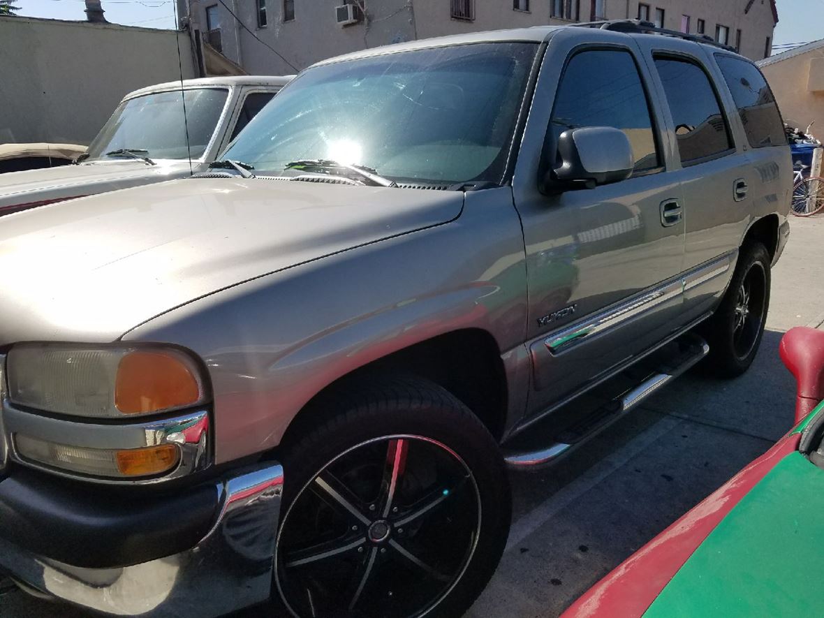 2002 GMC Yukon for sale by owner in LOS ANGELES