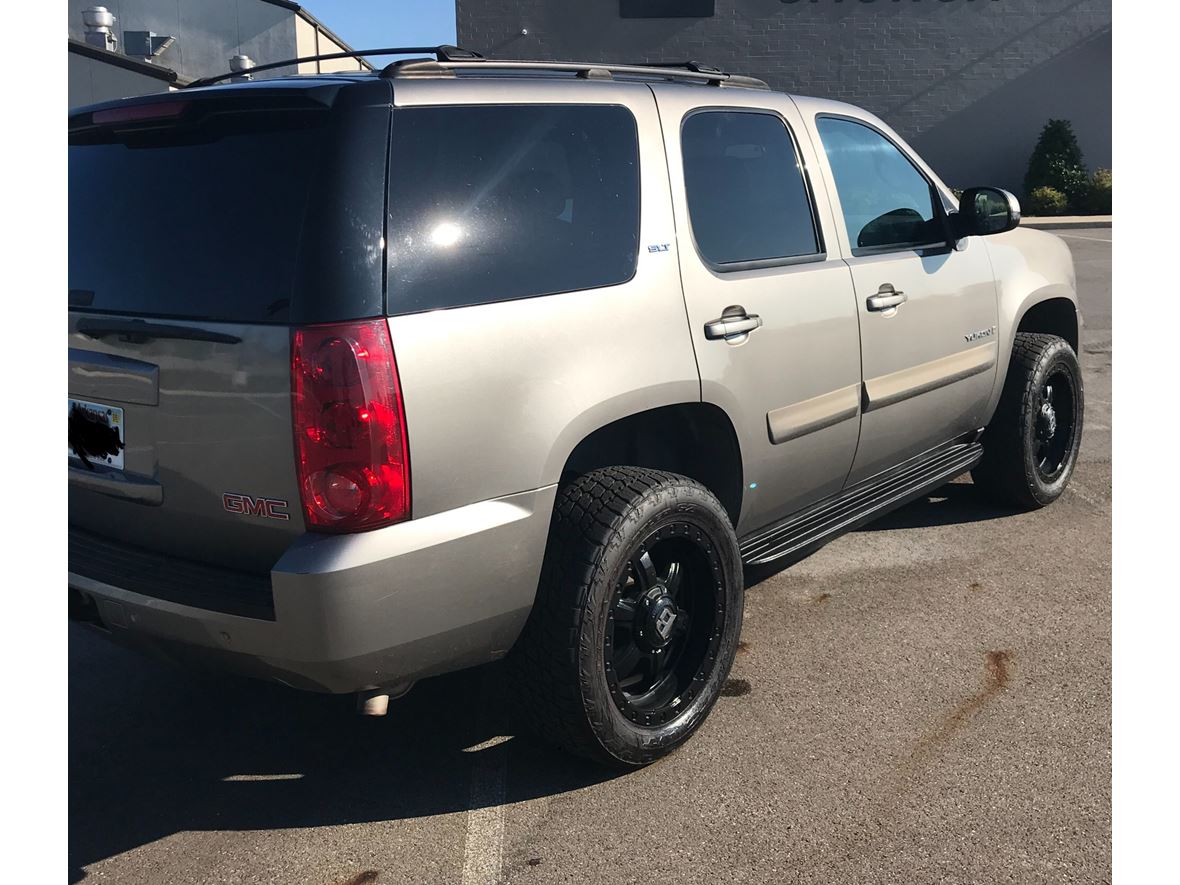 2007 GMC Yukon for sale by owner in Fort Smith