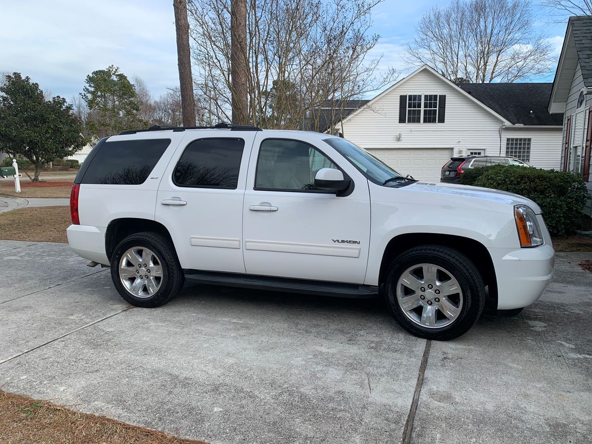 2011 GMC Yukon for Sale by Owner in Wilmington, NC 28409