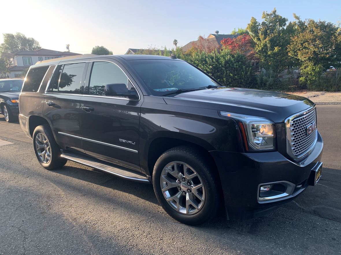 2015 GMC Yukon for sale by owner in Mountain View