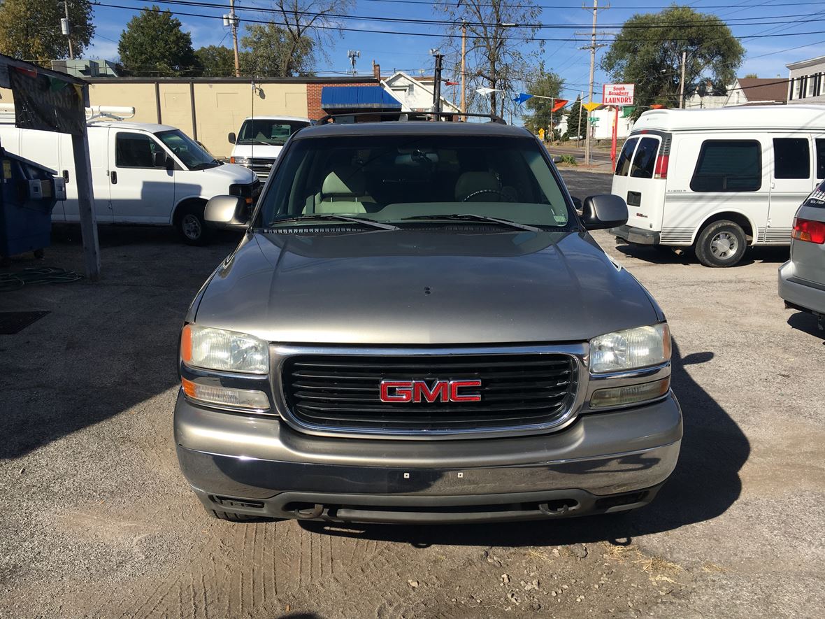 2001 GMC Yukon XL for sale by owner in Saint Louis