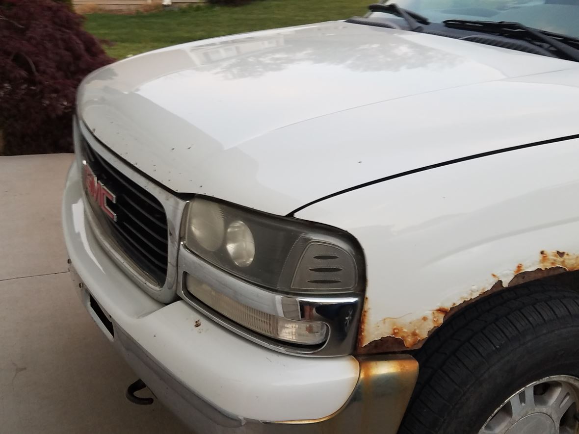 2002 GMC Yukon XL for Sale by Owner in Caledonia, MI 49316