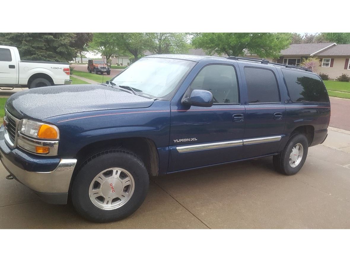 2002 GMC Yukon XL for sale by owner in Brandon
