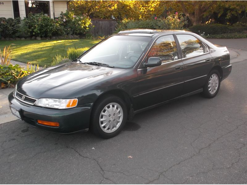 1997 Honda Accord for sale by owner in Sacramento