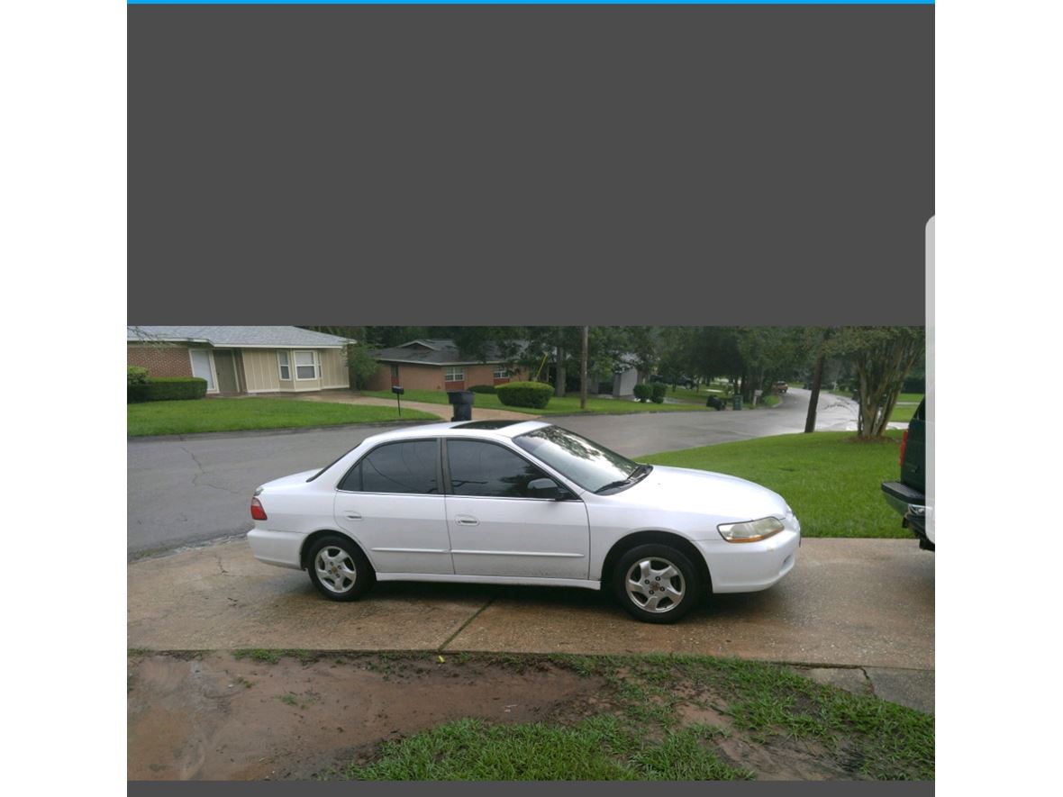 1999 Honda Accord for sale by owner in Tallahassee