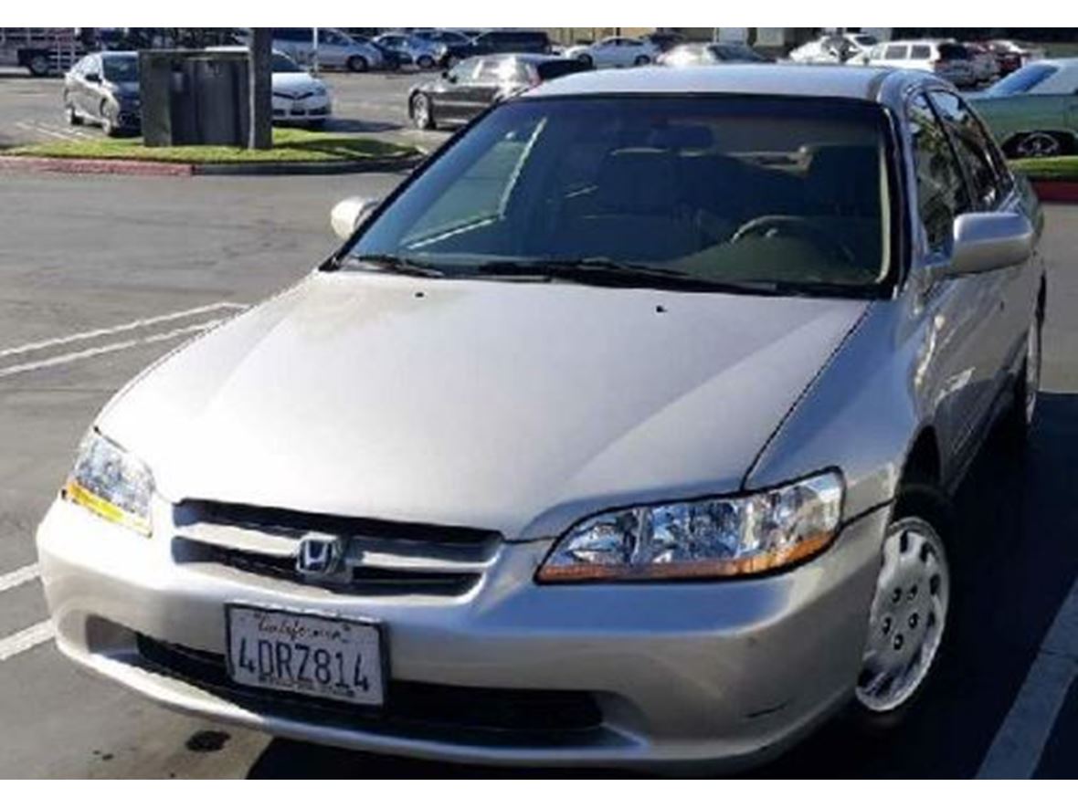 1999 Honda Accord for sale by owner in Los Angeles