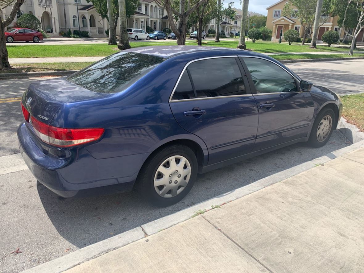 2003 Honda Accord for sale by owner in Homestead