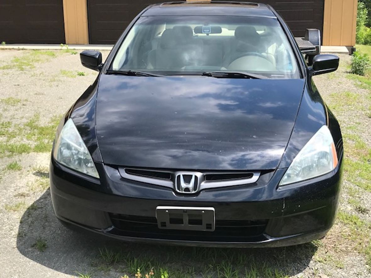 2004 Honda Accord for sale by owner in Seymour