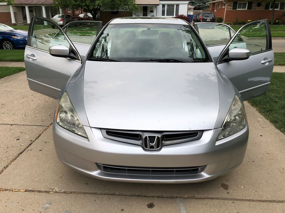 2004 Honda Accord for sale by owner in Garden City