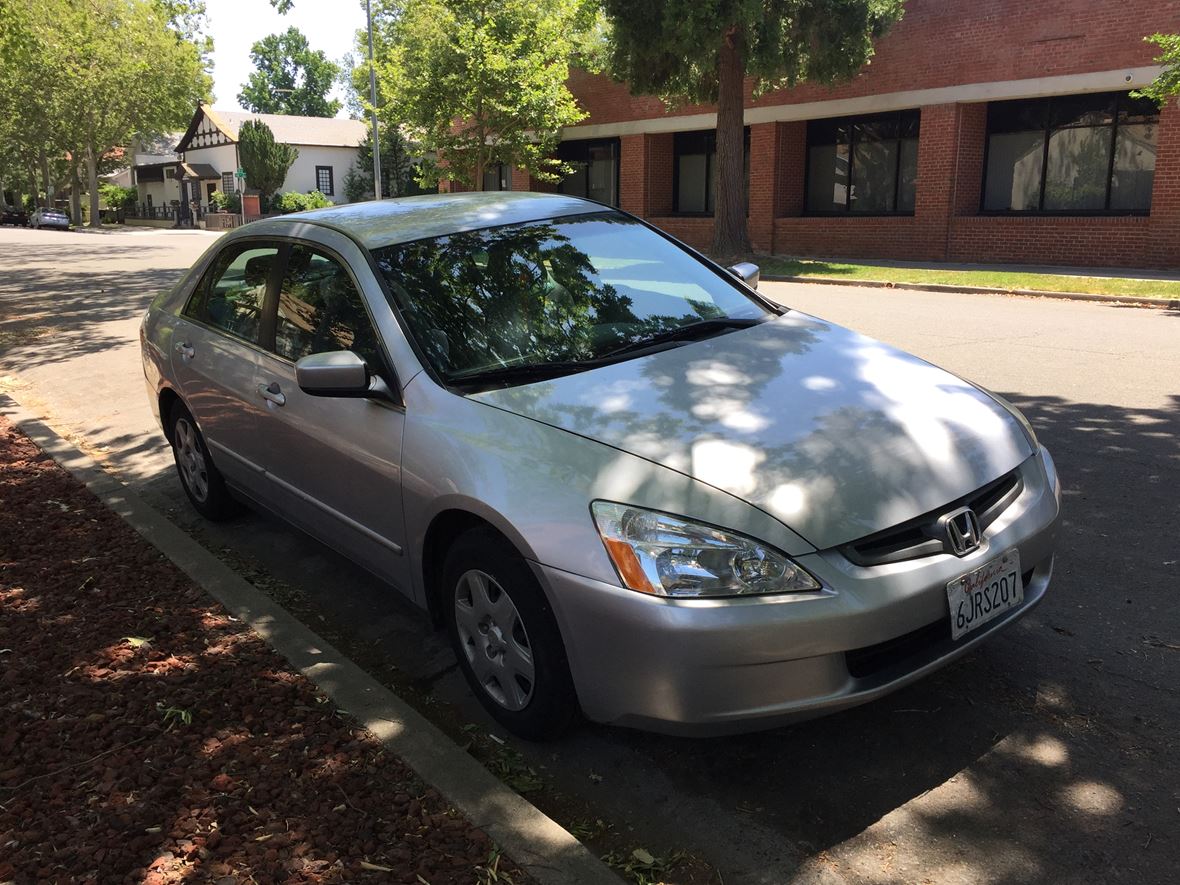 2005 Honda Accord for sale by owner in Sacramento