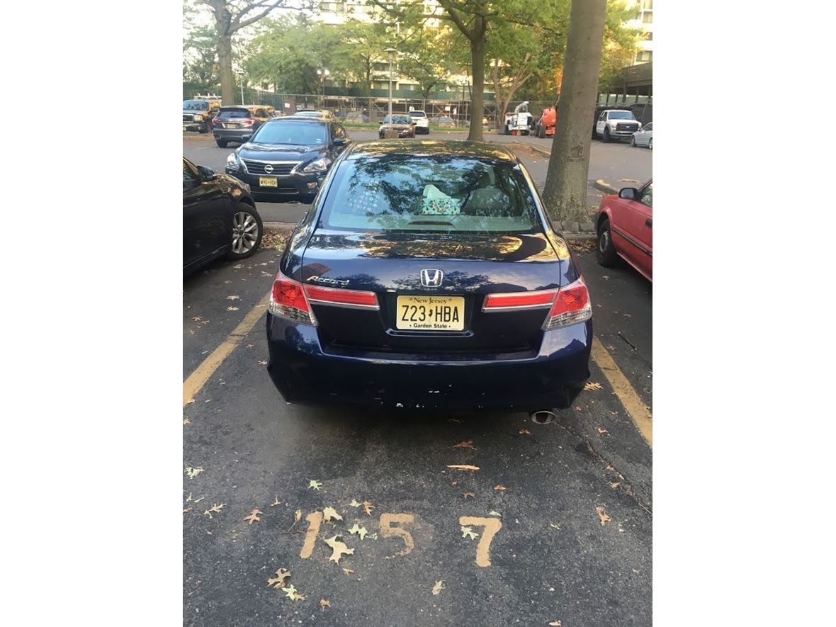 2011 Honda Accord for sale by owner in Jersey City