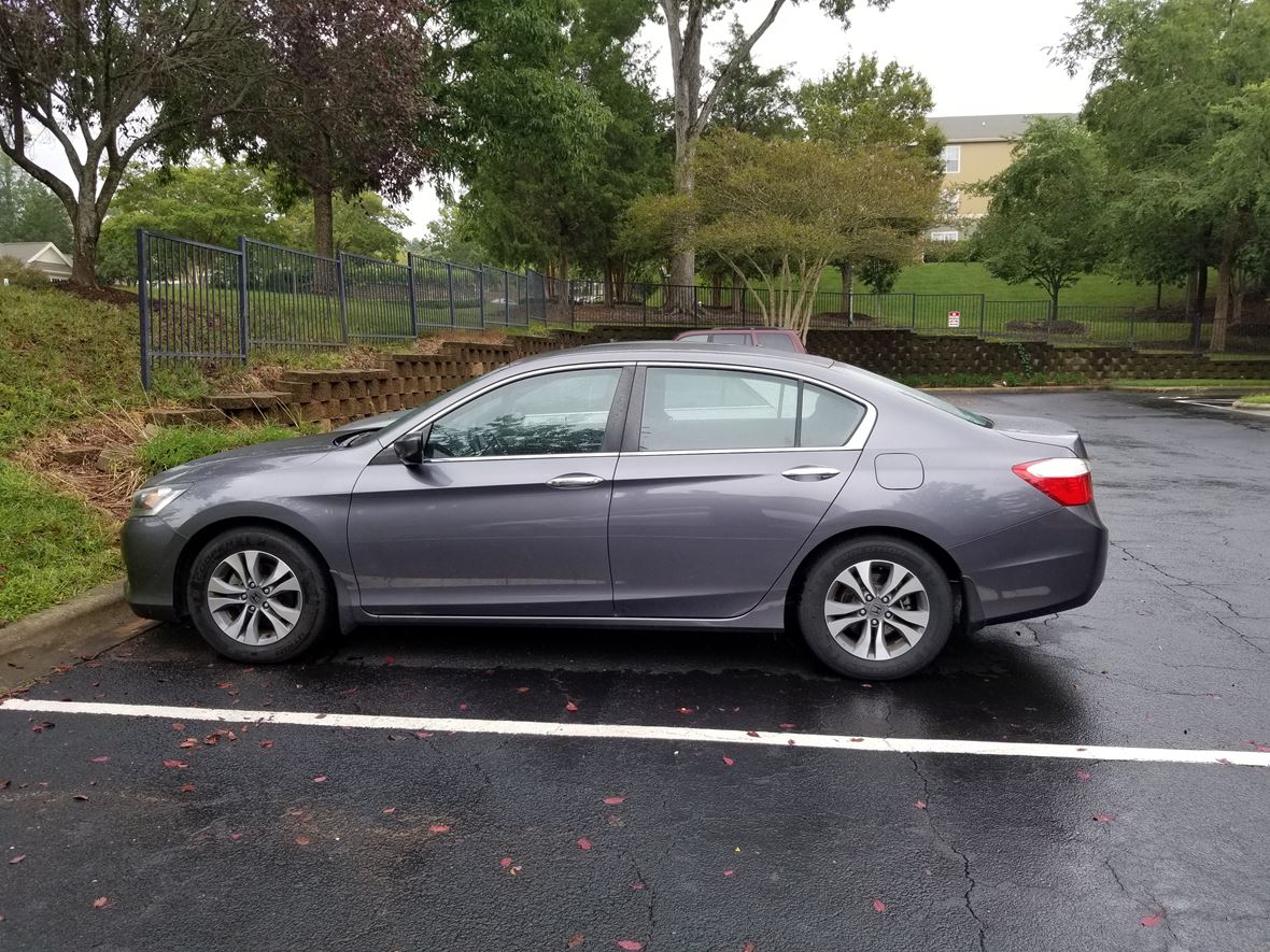 2015 Honda Accord for sale by owner in Morrisville