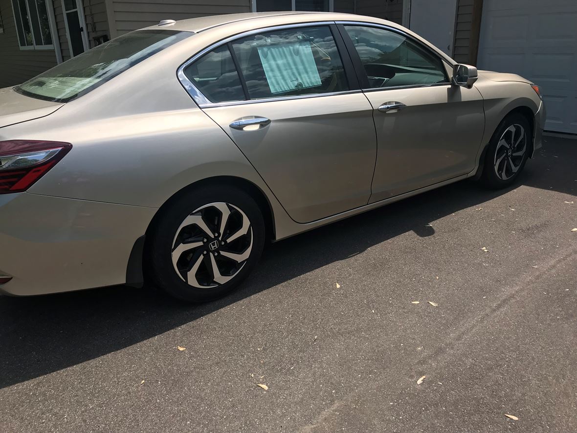 2016 Honda Accord for sale by owner in Minneapolis