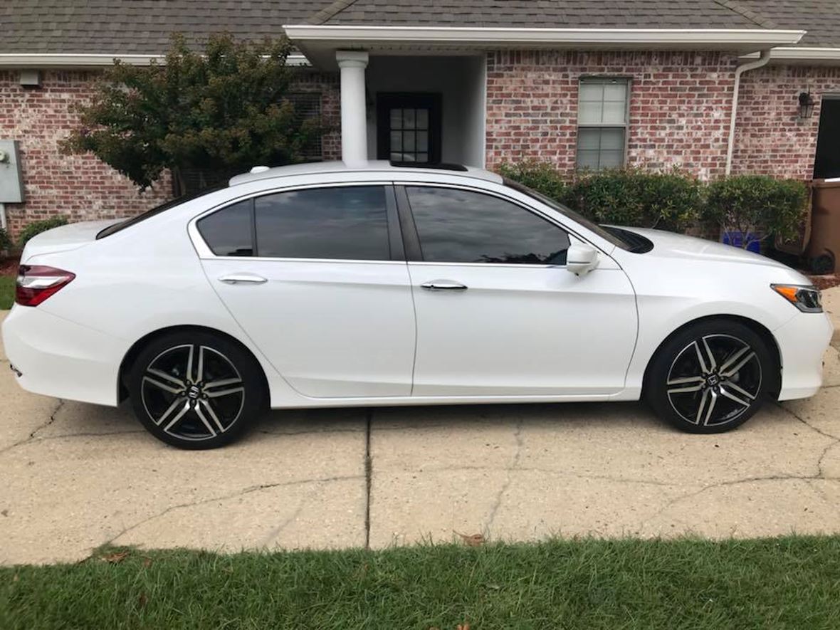 2016 Honda Accord for sale by owner in Biloxi