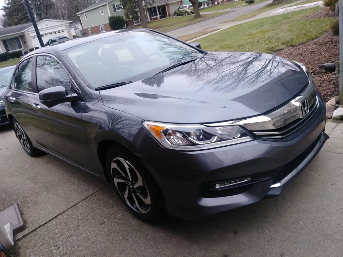 2016 Honda Accord for sale by owner in Ypsilanti