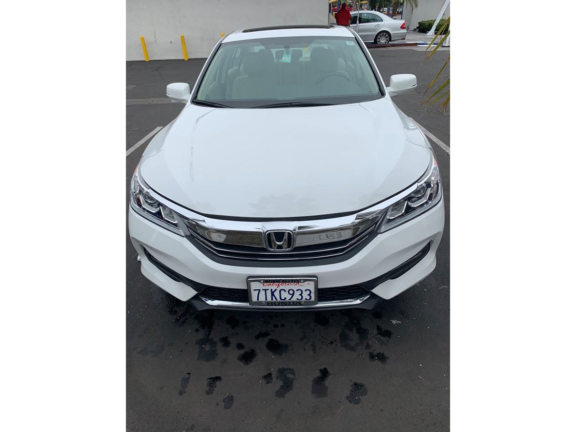 2016 Honda Accord for sale by owner in Santa Ana