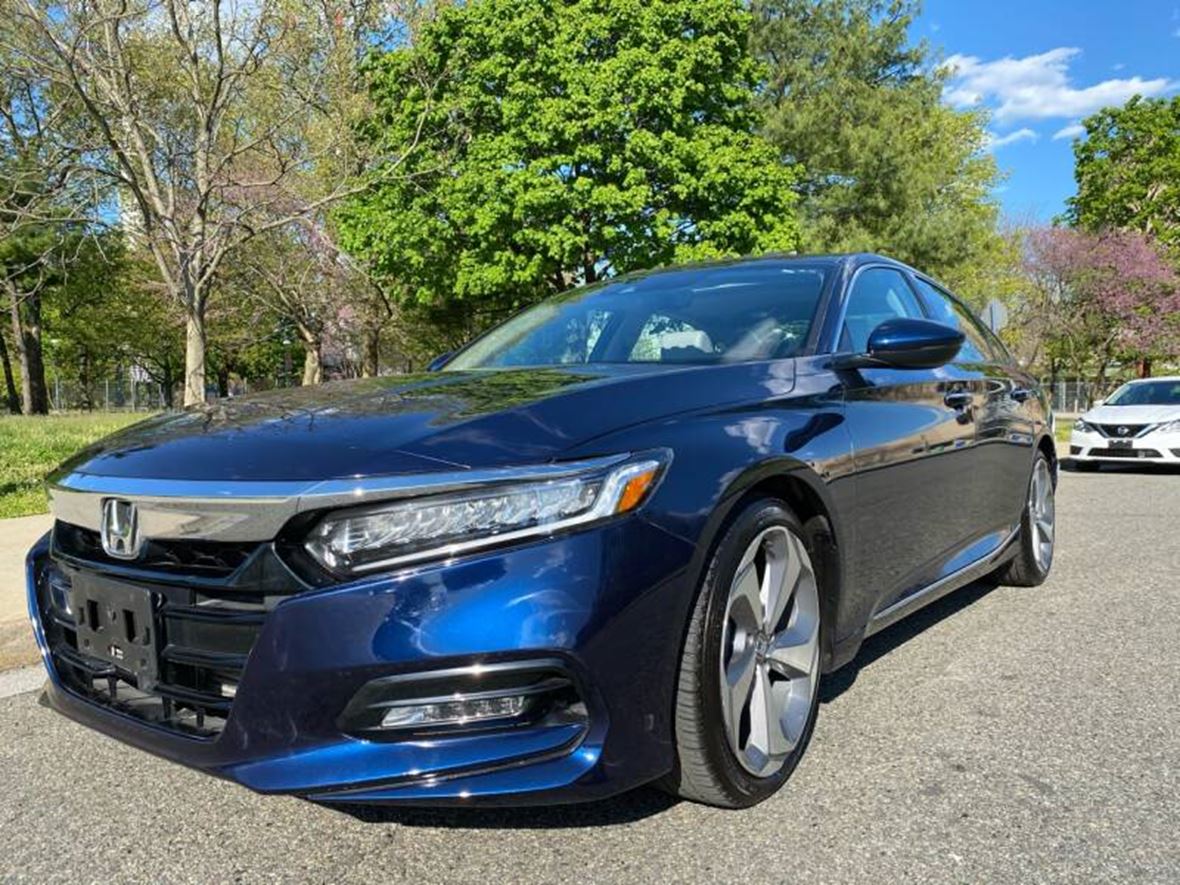 2018 Honda Accord for sale by owner in Corona