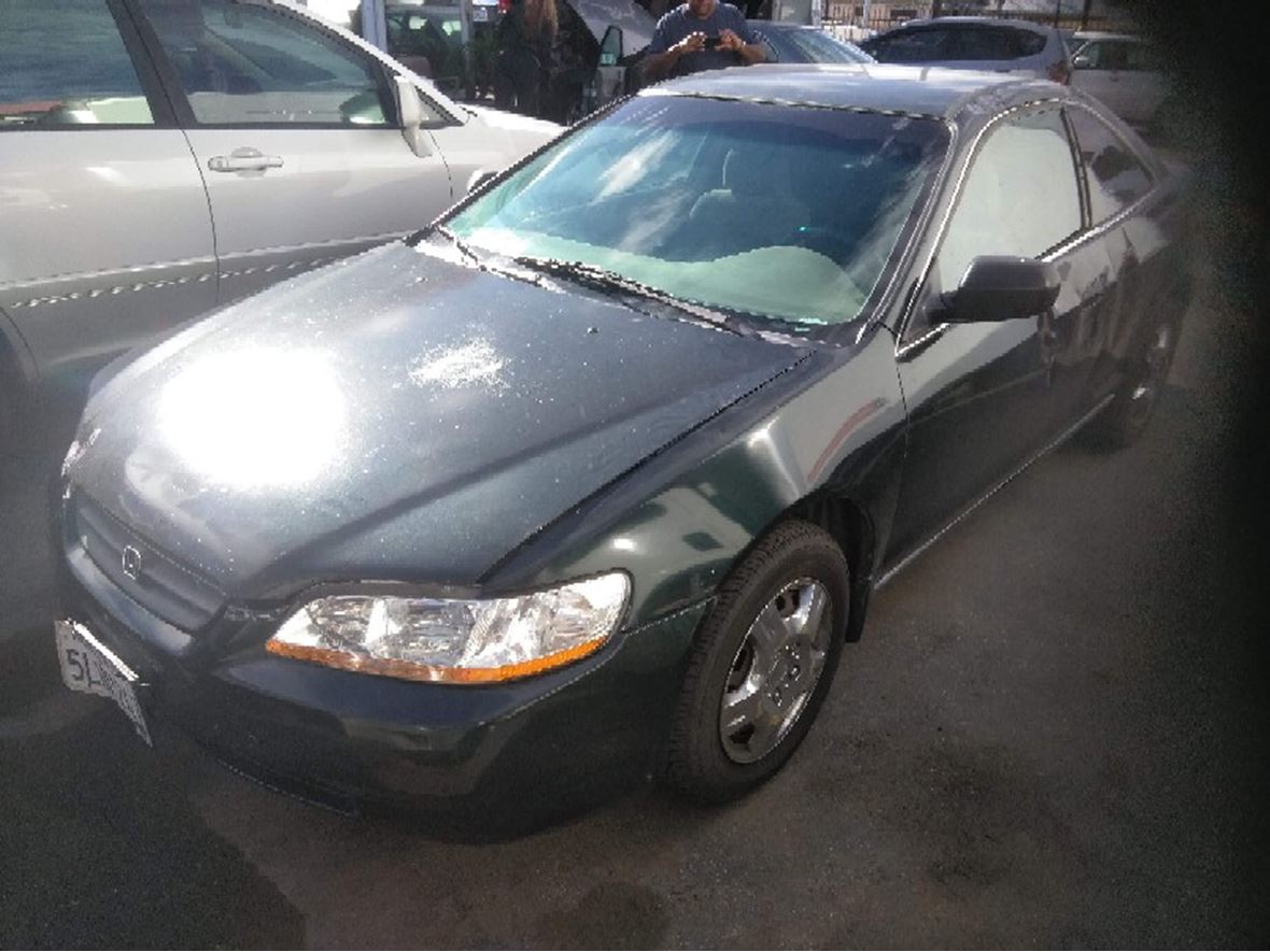 1998 Honda Accord Coupe for sale by owner in Bakersfield