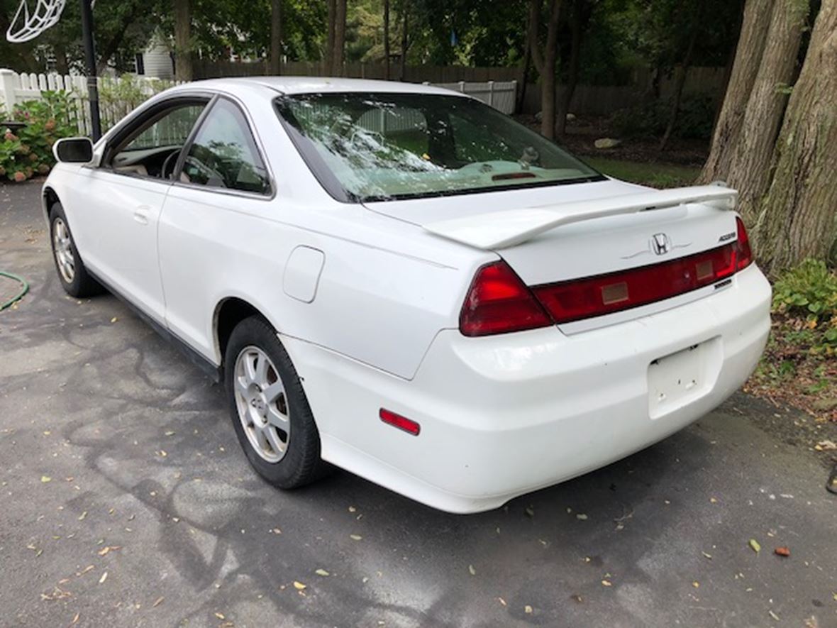 2002 Honda Accord Coupe for sale by owner in Moriches