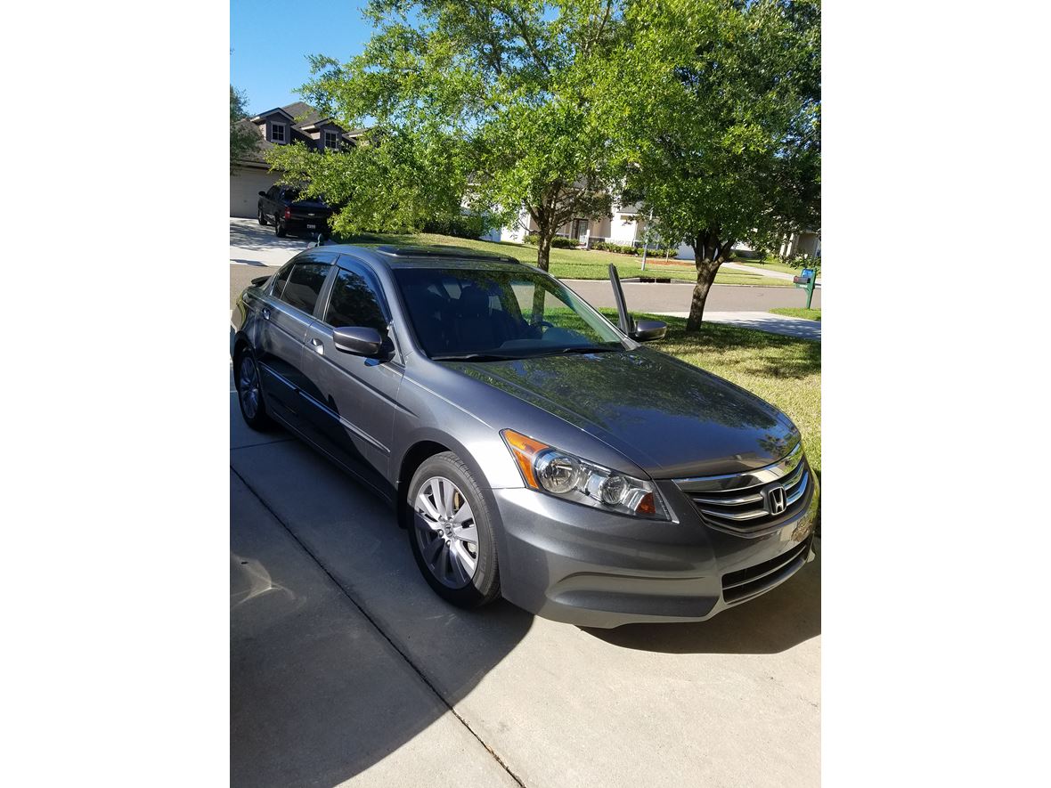 2011 Honda Accord EX-L for sale by owner in Jacksonville